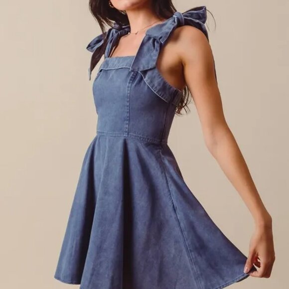 SO ME Fit and Flare Washed Gameday Dress - Picture 4 of 5